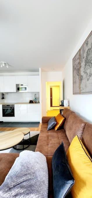New & Serene 1-Bedroom Apart Near #Ladefenseparis #Parking&Fibre Suresnes Zewnętrze zdjęcie