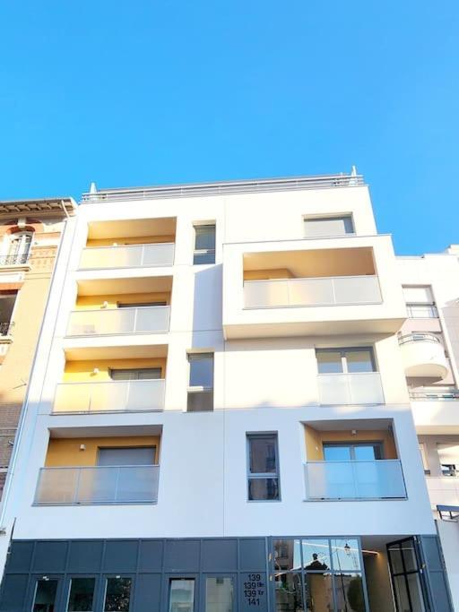 New & Serene 1-Bedroom Apart Near #Ladefenseparis #Parking&Fibre Suresnes Zewnętrze zdjęcie